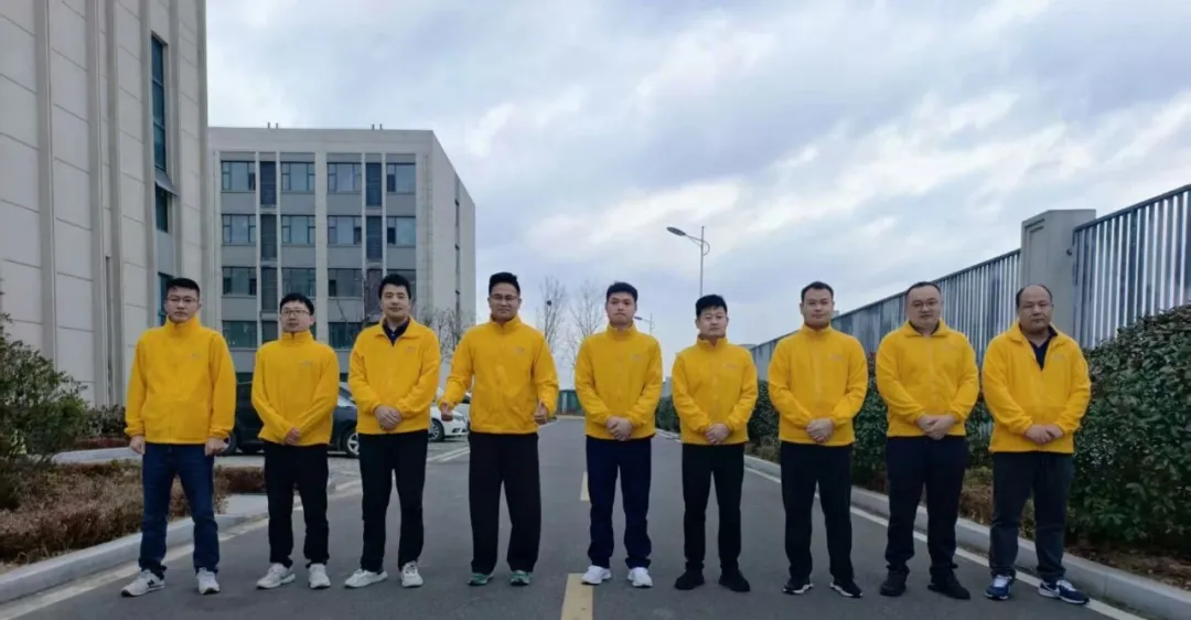 Chasing Dreams with the Morning Glow, Forging Ahead with Synergy! Morning Jogging Activity for Middle & Senior Management at OSDA SOLAR Linyi Base Empowers Growth